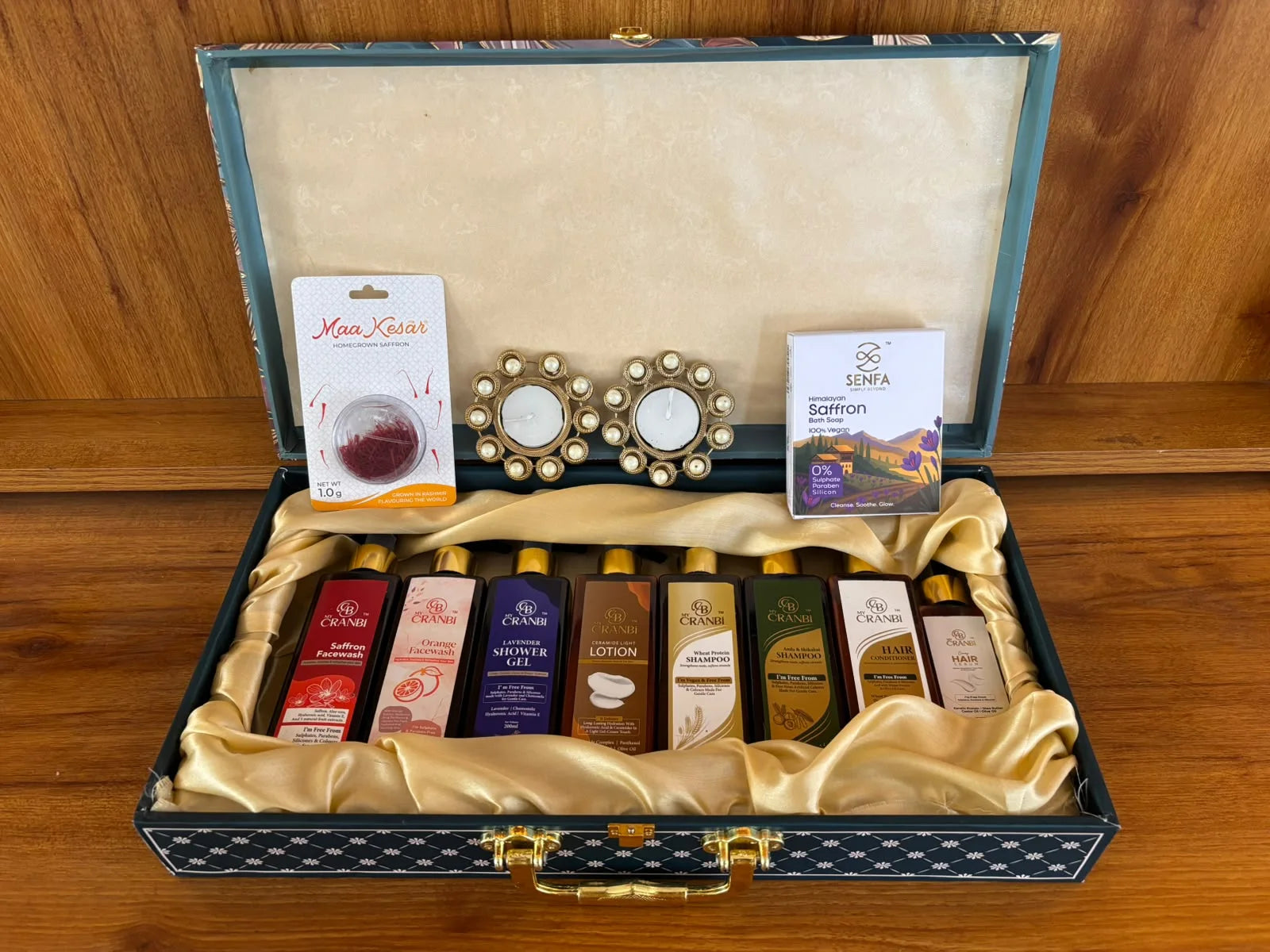 MY CRANBI open gifting suitcase with a complete ritual